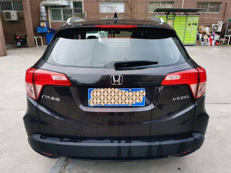 青岛17年本田缤智9