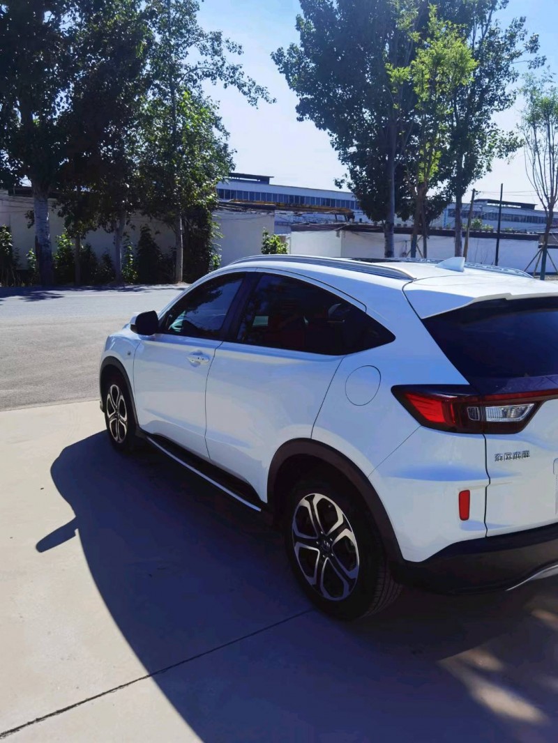 保定17年本田XRV4