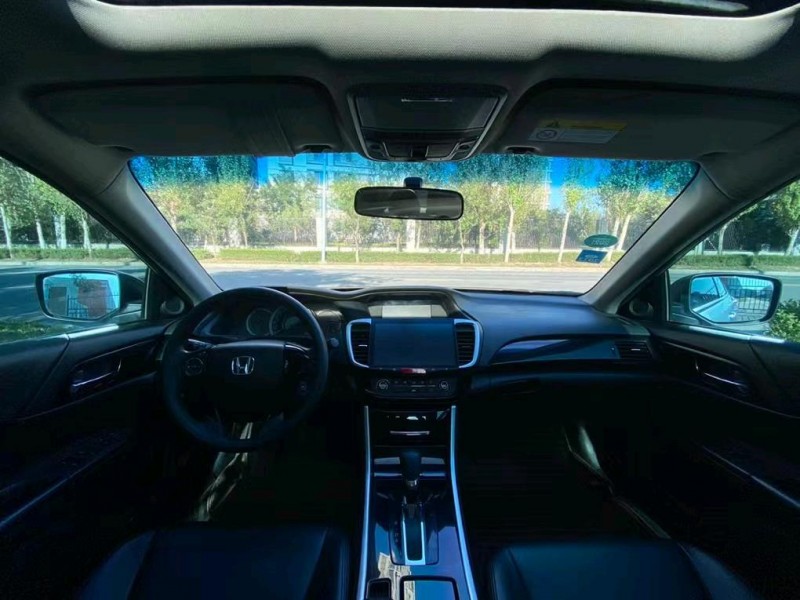 沈阳16年本田雅阁6