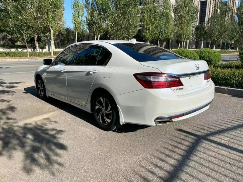 沈阳16年本田雅阁5