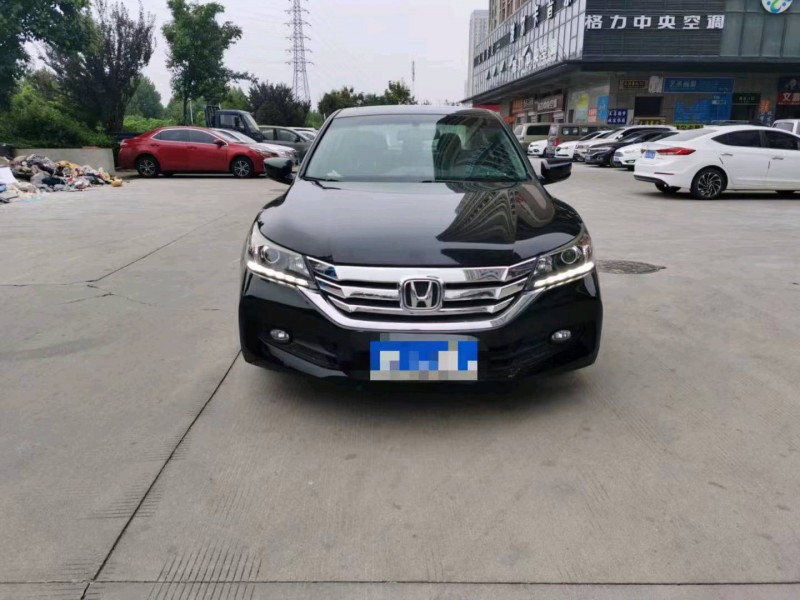 济南16年本田雅阁1