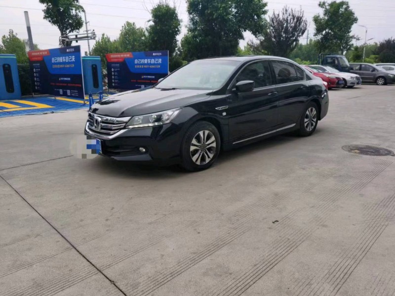 济南16年本田雅阁3