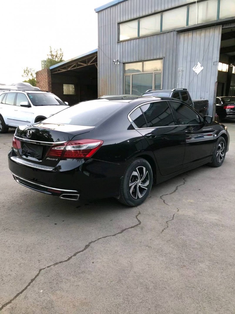 沈阳17年本田雅阁3