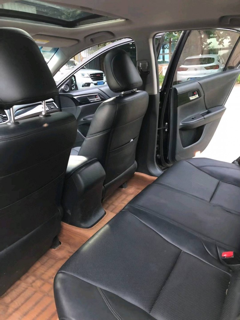 沈阳17年本田雅阁7