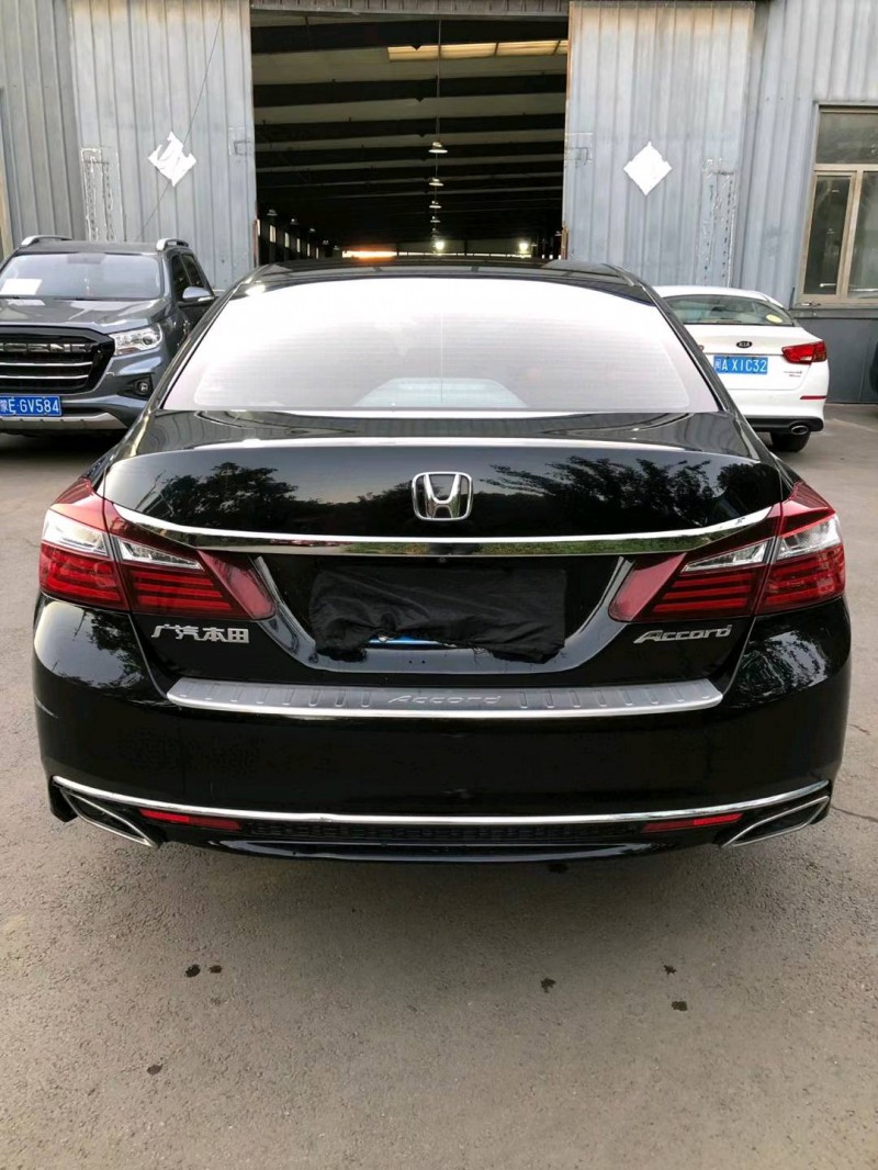 沈阳17年本田雅阁8