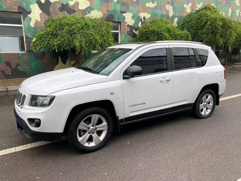 沈阳14年Jeep指南者8