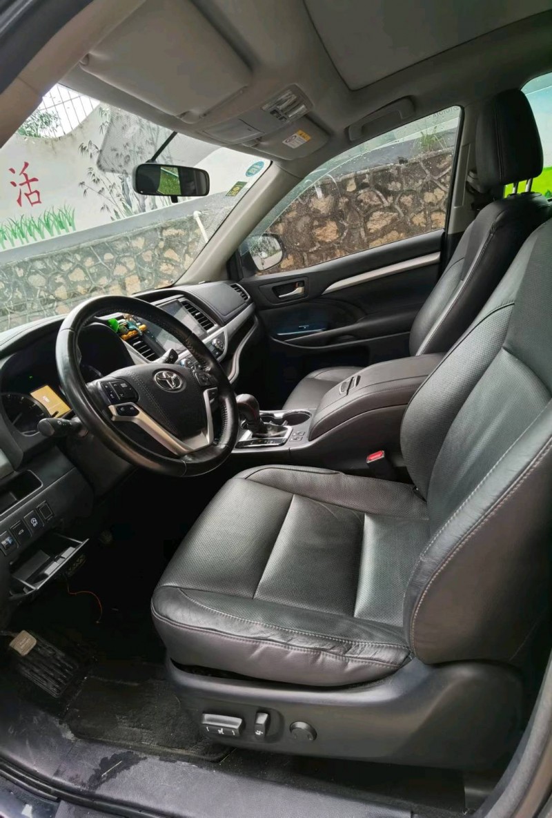 东莞15年丰田汉兰达6