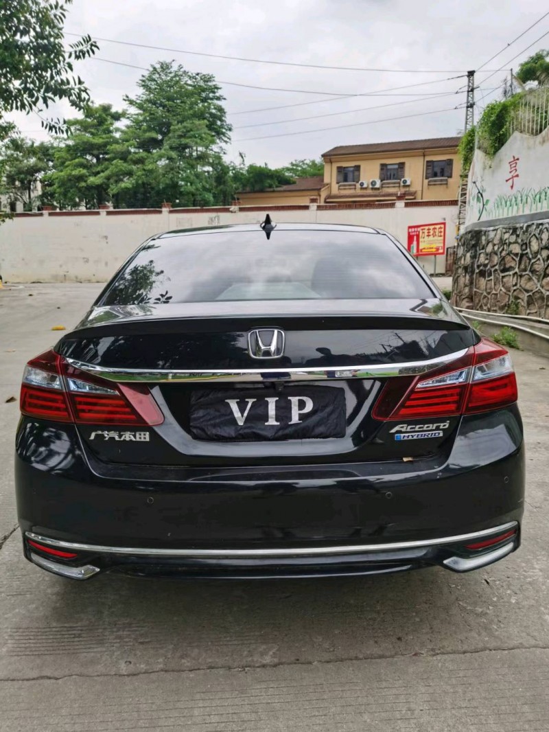 东莞18年本田雅阁9