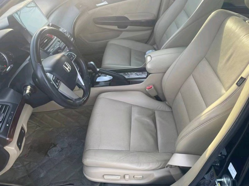 沈阳13年本田雅阁4