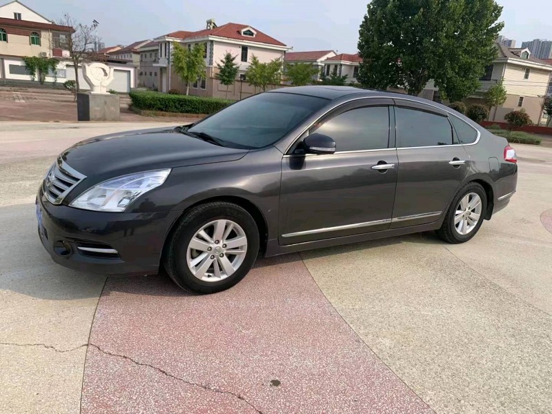 蘇州12年日產天籟8