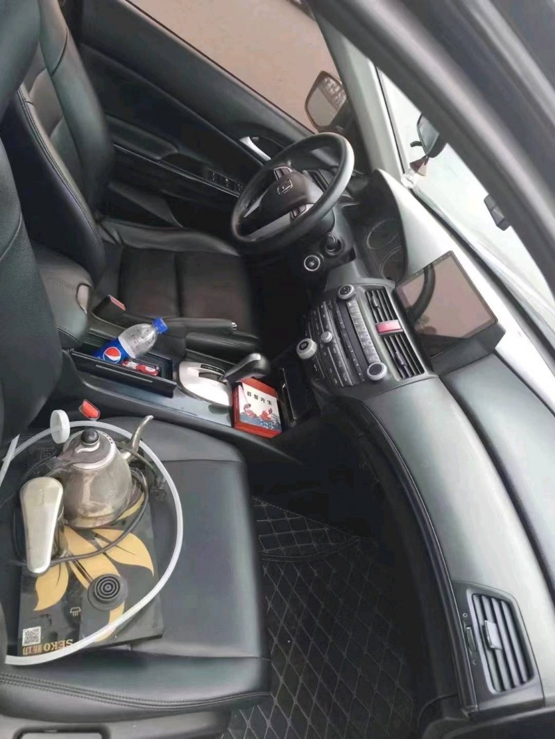 济南13年本田雅阁2