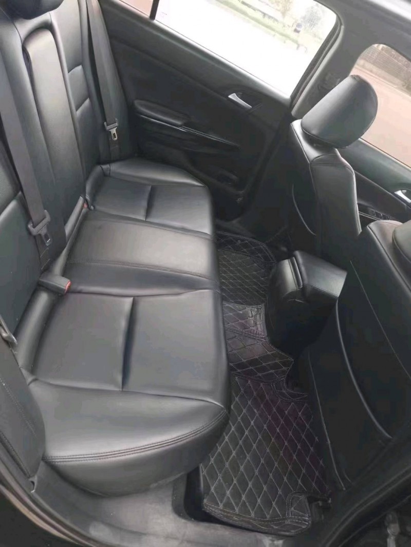 济南13年本田雅阁3