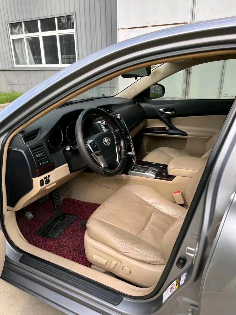 徐州10年丰田锐志8