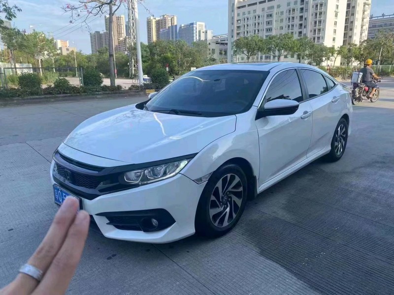 北京17年本田思域1