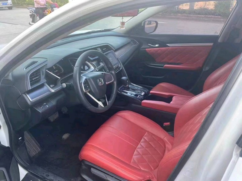 北京17年本田思域2