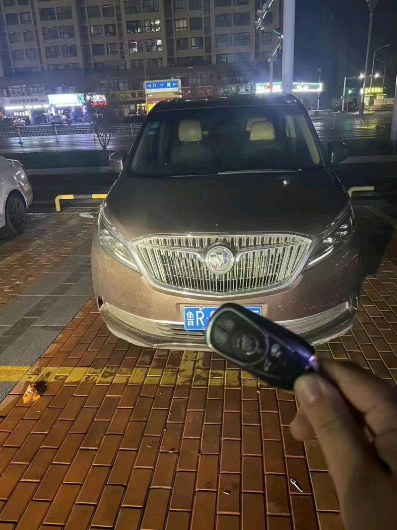 枣庄18年别克GL81