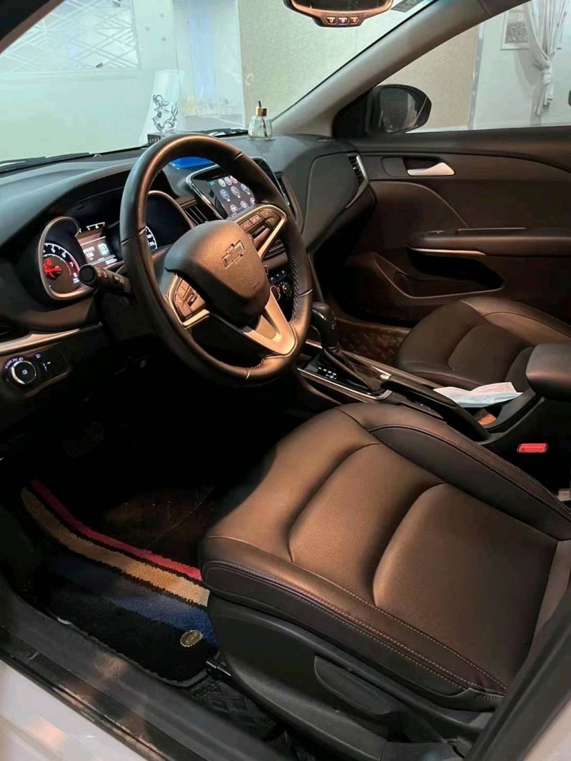 北京20年雪佛兰科鲁泽2