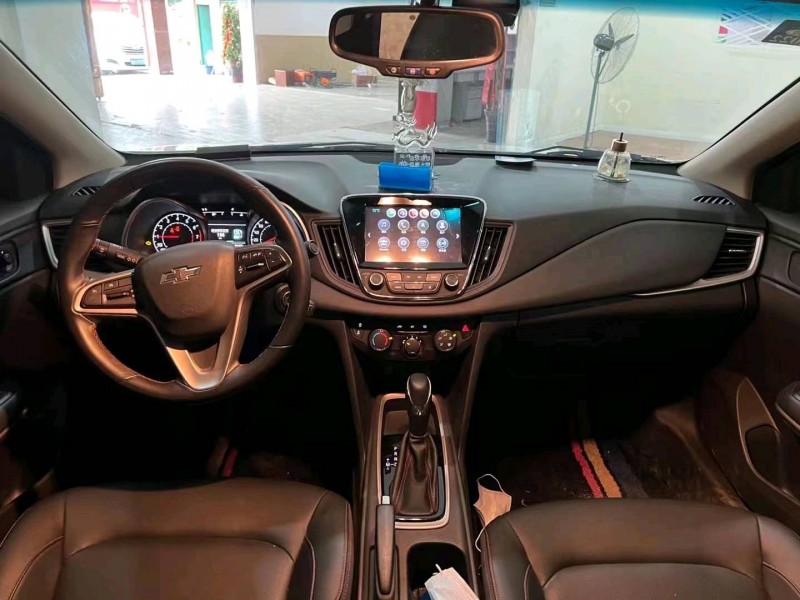 北京20年雪佛兰科鲁泽4