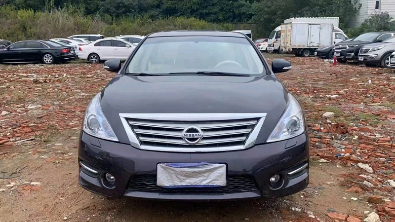 北京11年日产天籁1