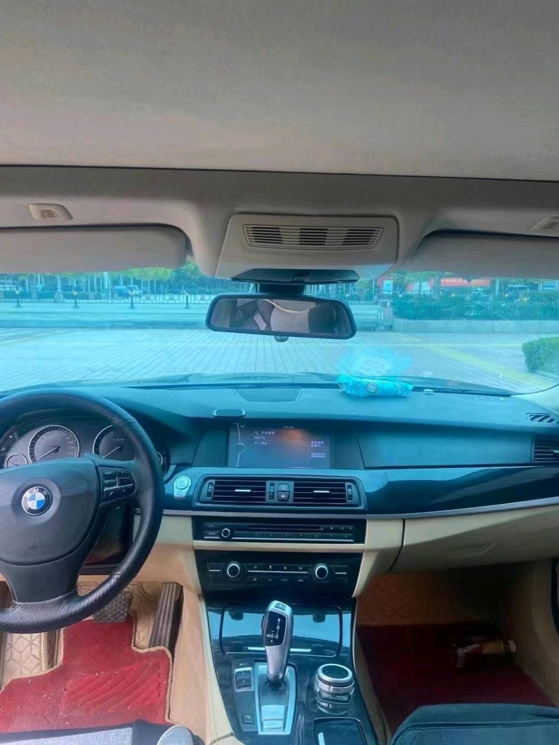 北京12年宝马5系7