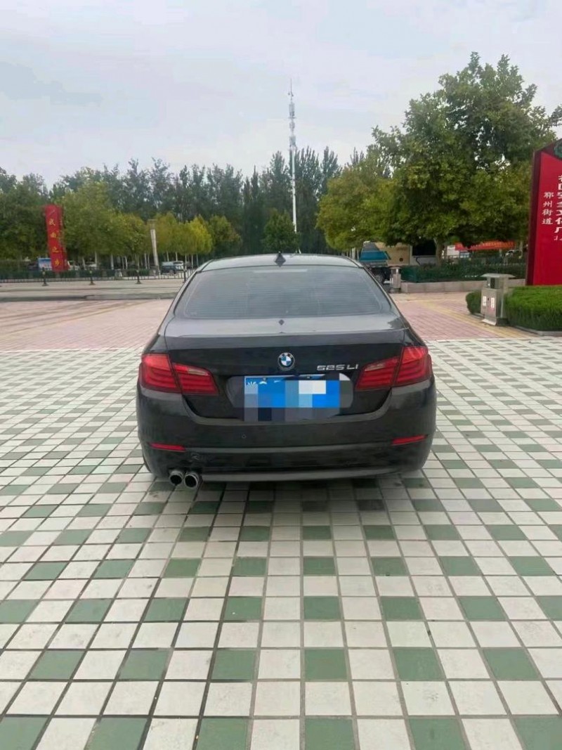 北京12年宝马5系6