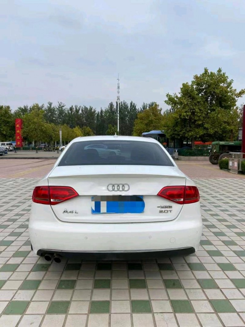 北京12年奥迪A4L8