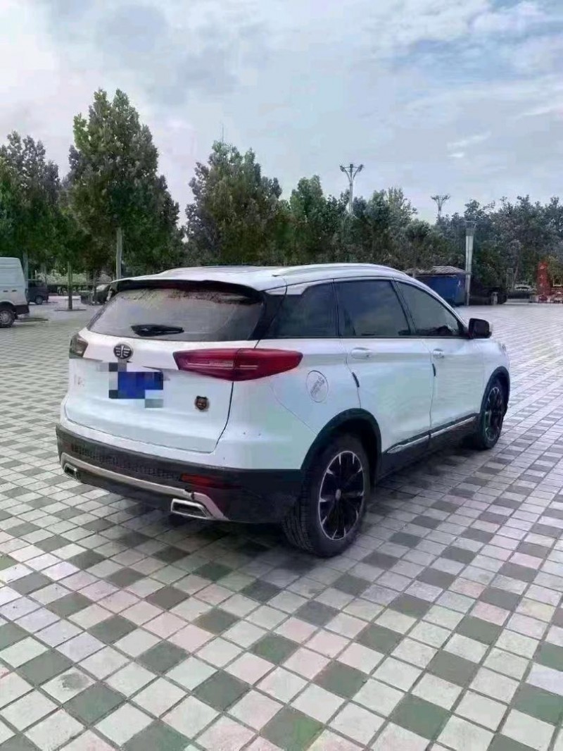 北京19年一汽森雅R99