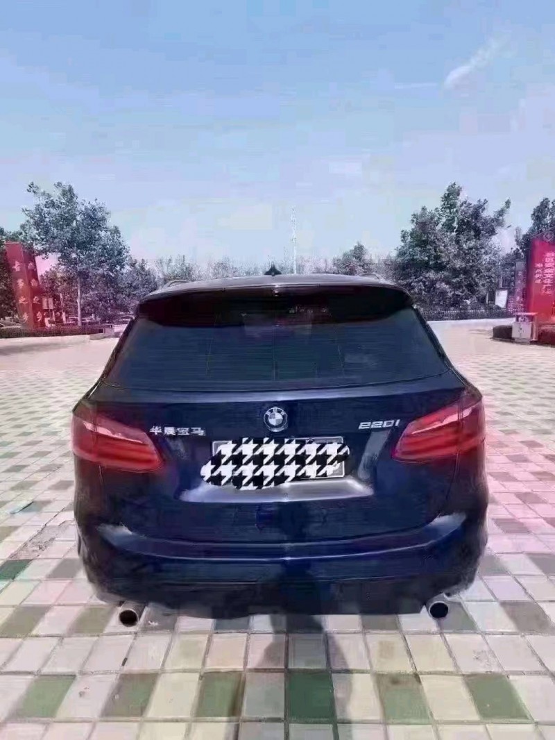 北京18年宝马2系5