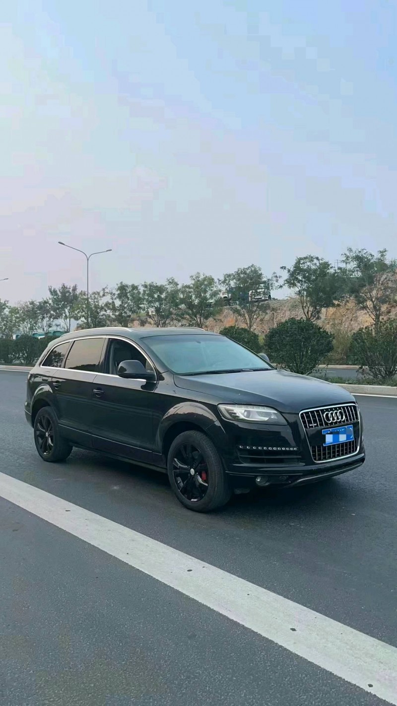 枣庄12年奥迪Q73