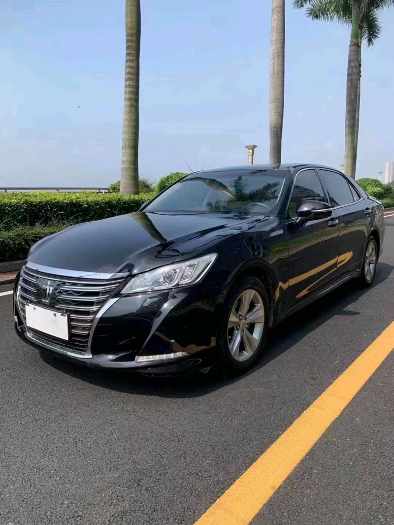 枣庄15年丰田皇冠7