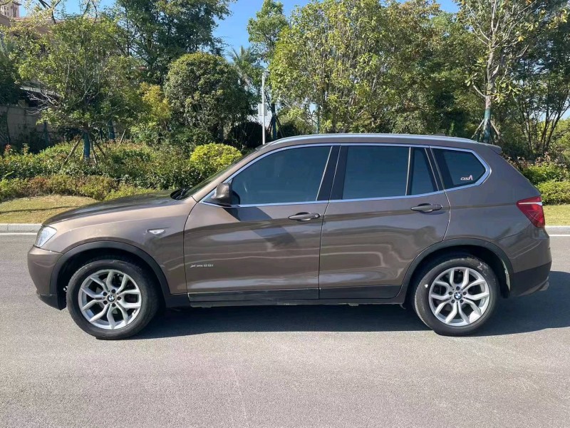 济宁11年宝马X33