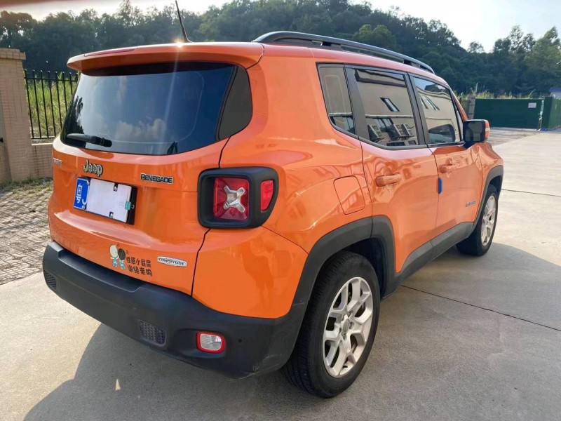 枣庄18年Jeep自由侠8