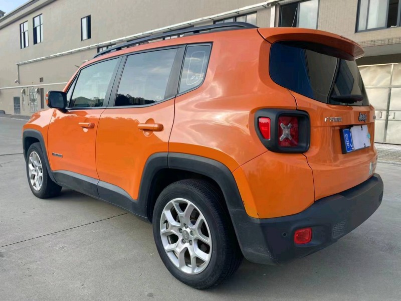 枣庄18年Jeep自由侠9