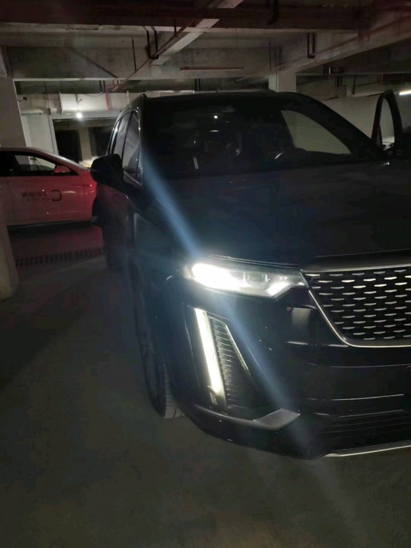 济南20年凯迪拉克XT67