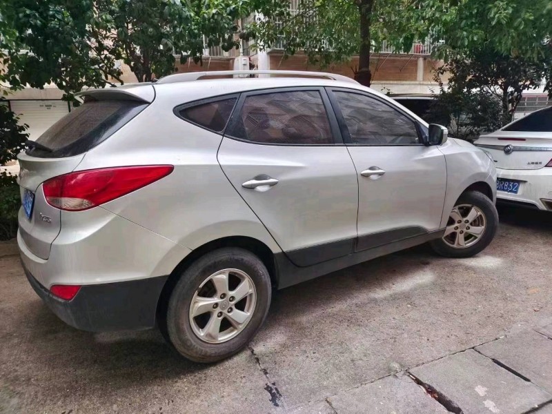 济南12年现代ix354