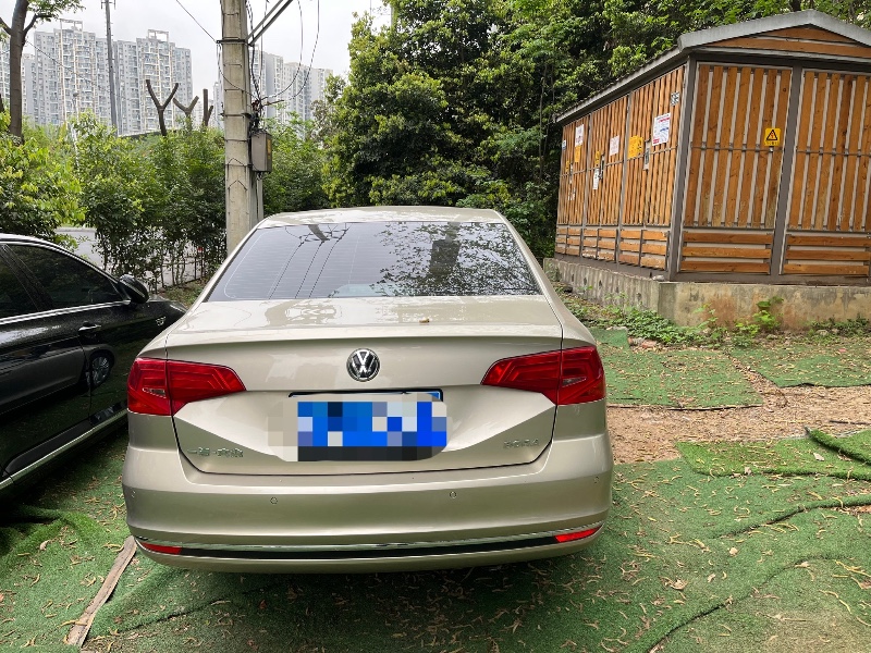 成都17年大众宝来2