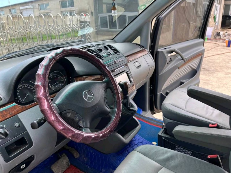 沈阳10年奔驰唯雅诺4