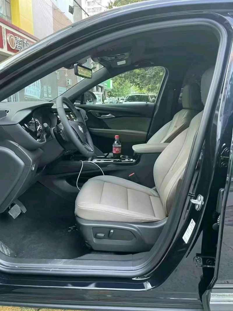 石家庄22年别克昂科威3