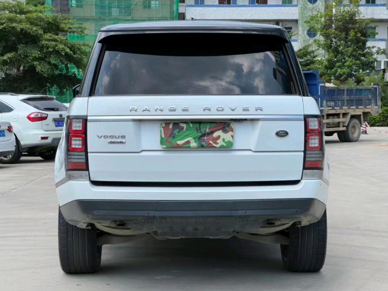 东莞17年路虎揽胜行政1