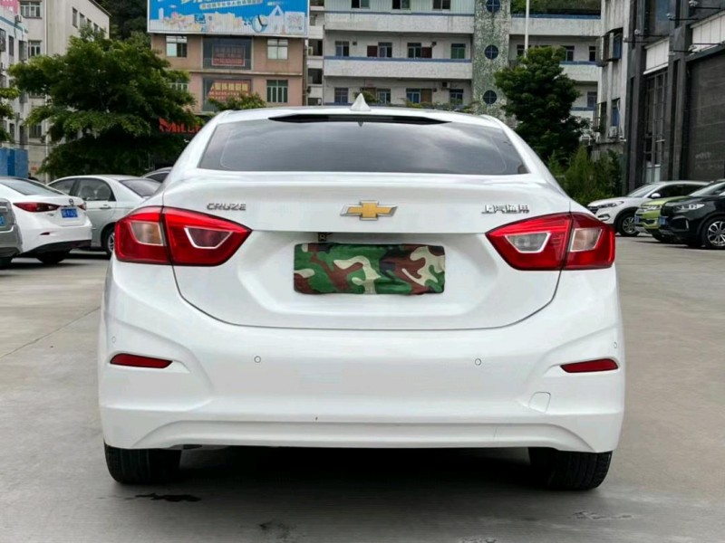 东莞17年雪佛兰科鲁兹9