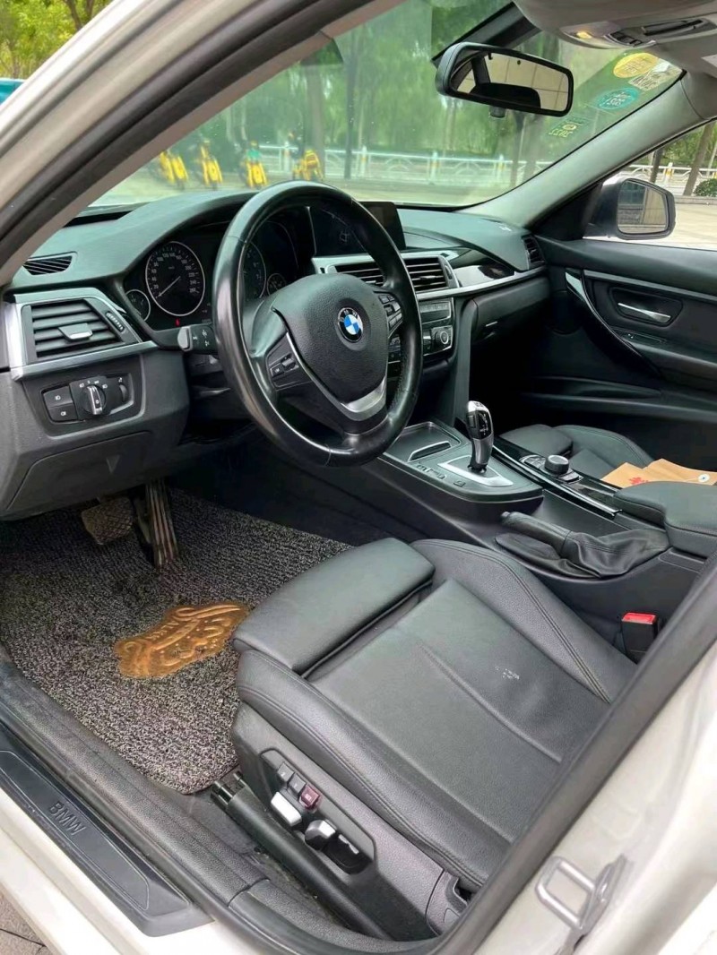 北京18年宝马3系5