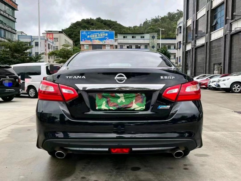 东莞17年日产天籁9