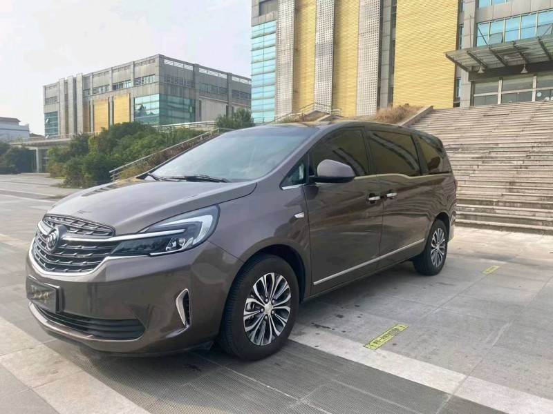 徐州22年别克GL82