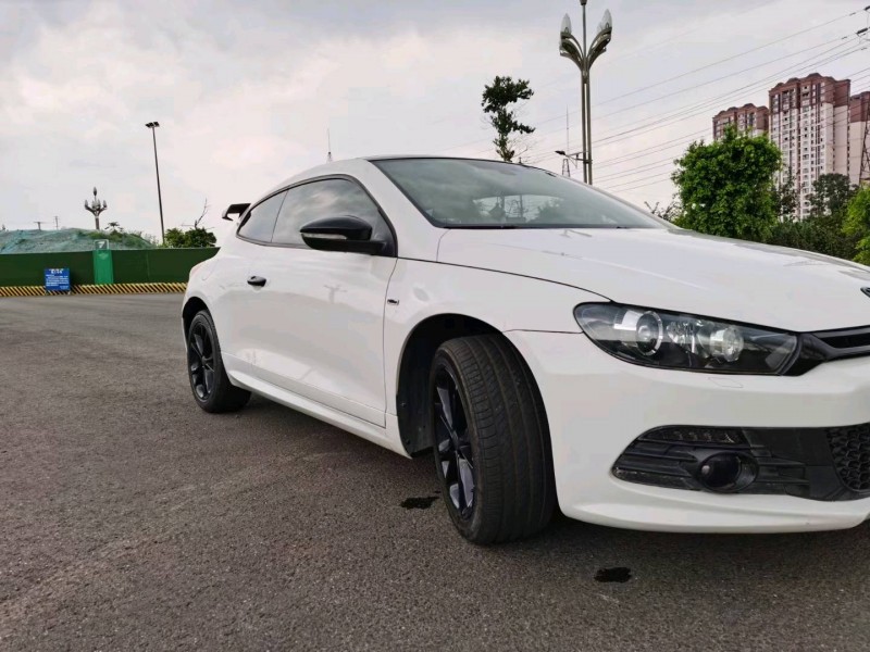 成都14年大众尚酷8