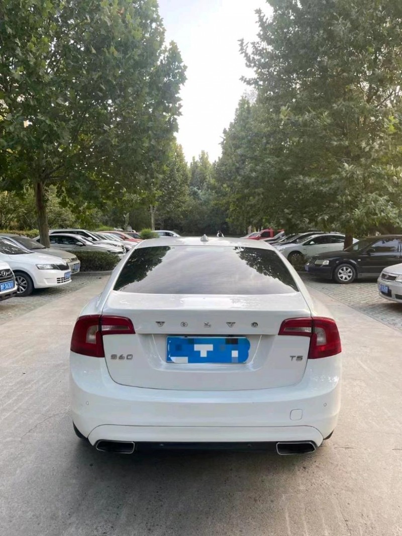 枣庄13年沃尔沃S60L9