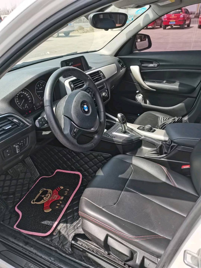 保定17年宝马1系7