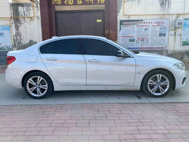 徐州17年宝马1系2