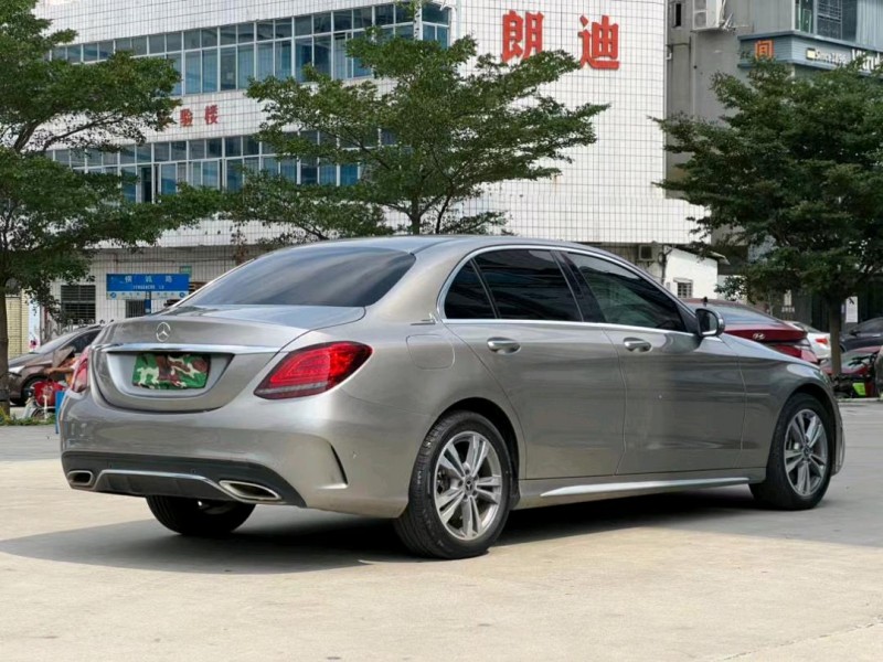 东莞19年奔驰C8