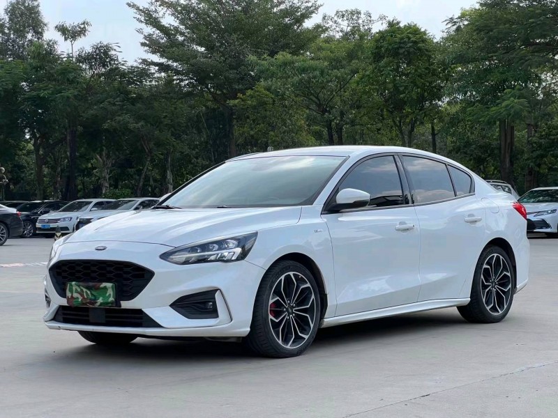 东莞20年福特福克斯3