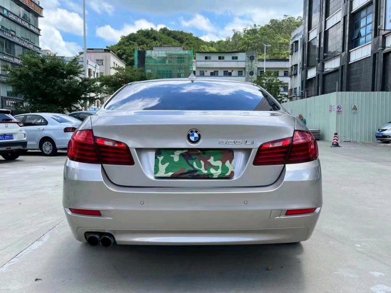 东莞17年宝马5系9